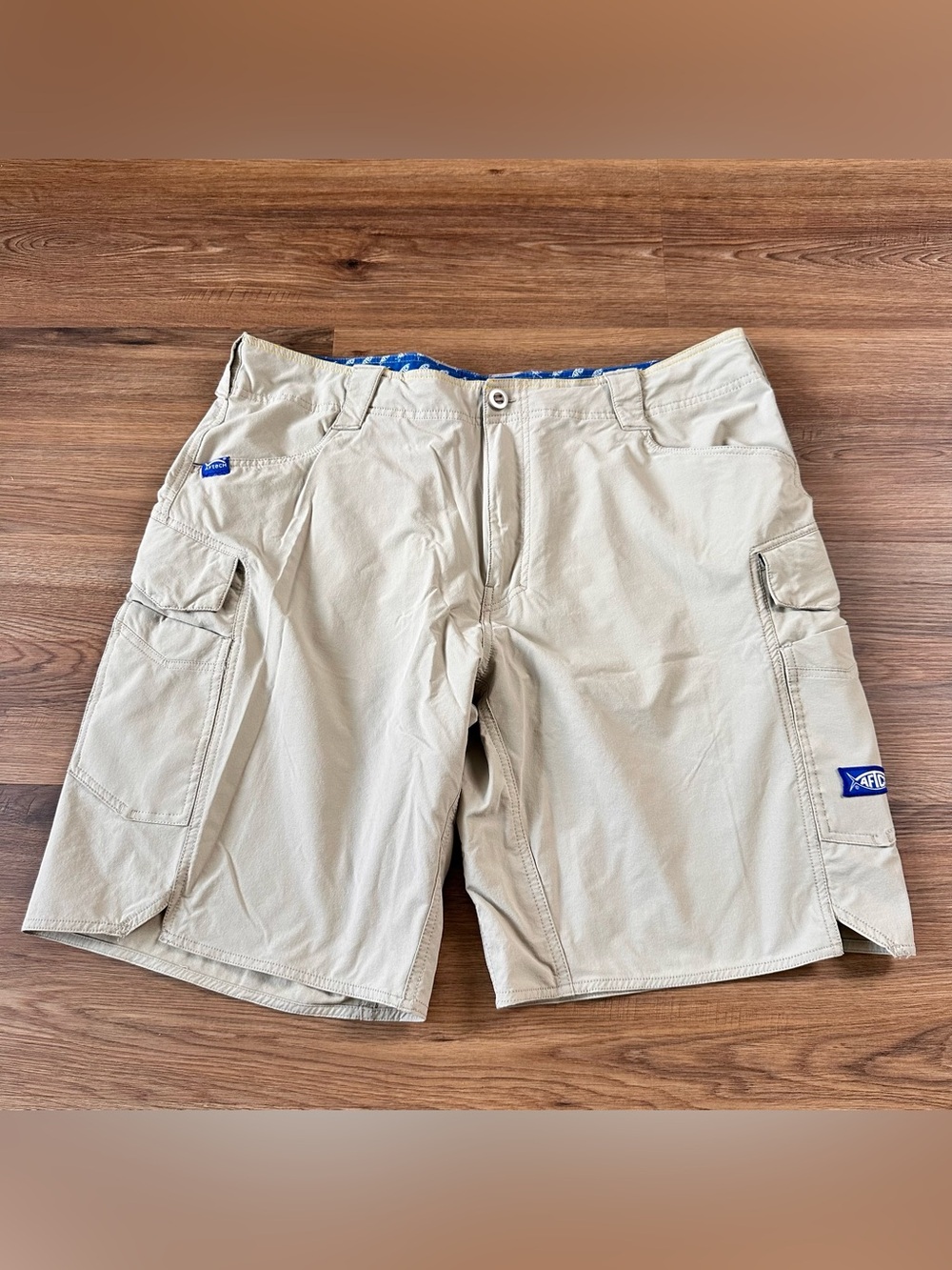 AFTCO Tactical Fishing Shorts Mens 38 Khaki Beige 10” Cargo Stretch DWR Finish